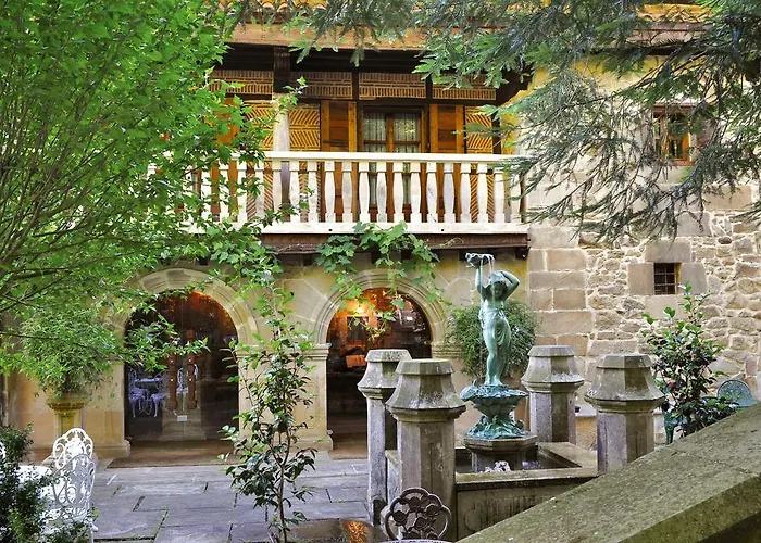 Palacio De Trasvilla